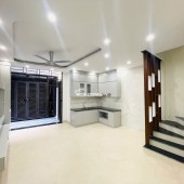 Bán Nhà - Ngọc Trục - Đại Mỗ - Nam Từ Liêm - 33m2 - 5 tầng - 6 Tỷ